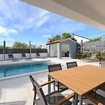 Villa Meri With Private Pool And Sea View *