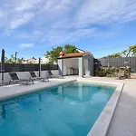 Villa Meri With Private Pool And Sea View