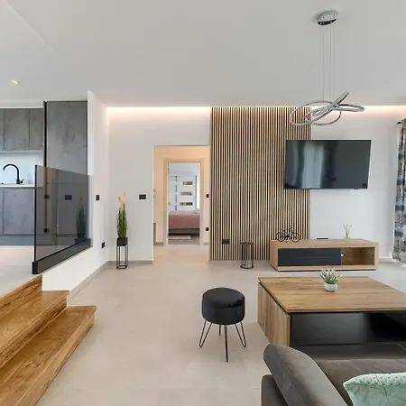 וילה Meri With Private Pool And Sea View פולה