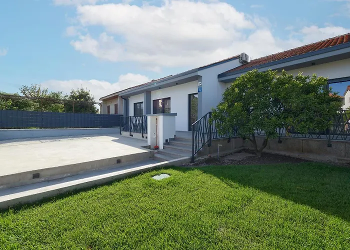 Villa Meri With Private Pool And Sea View *