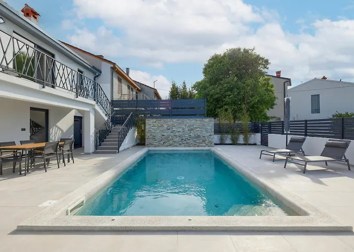 Вілла Meri With Private Pool And Sea View